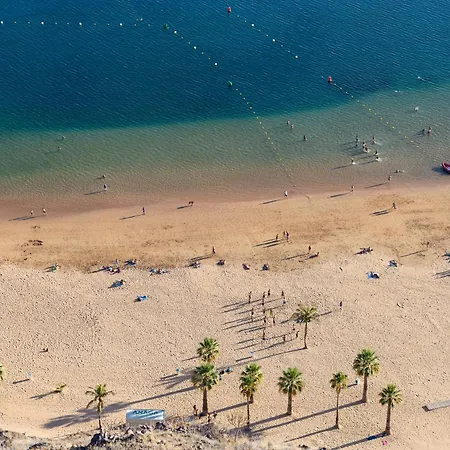 Home2book Bright & Communal Pool Cruz